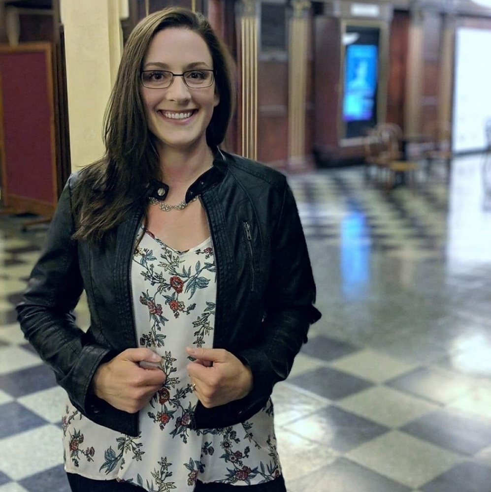 Meet your Posher, Ellen